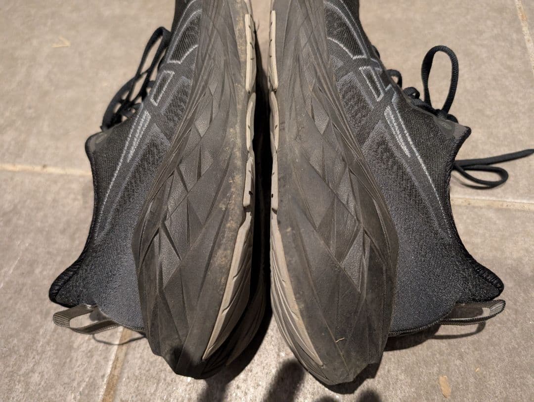 アシックス　asics　ブラック　NOVABLAST 4　27.5cm wide