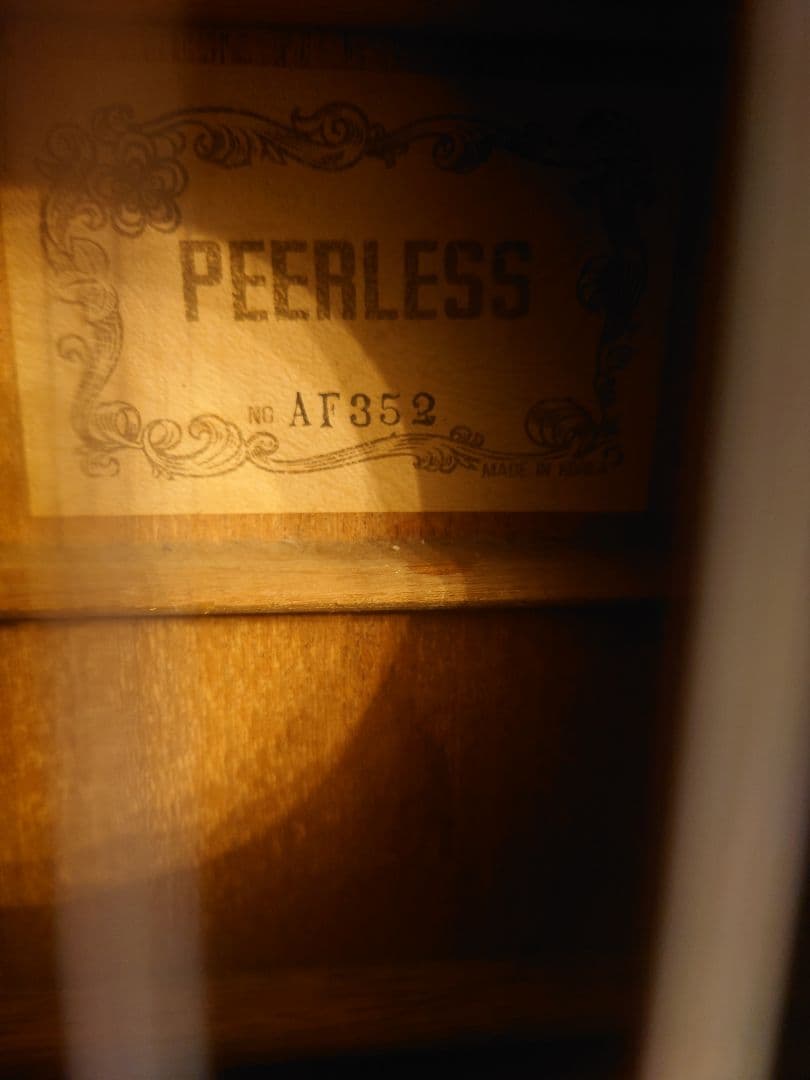 Guildタイプモデル　Peerless アコースティックギター