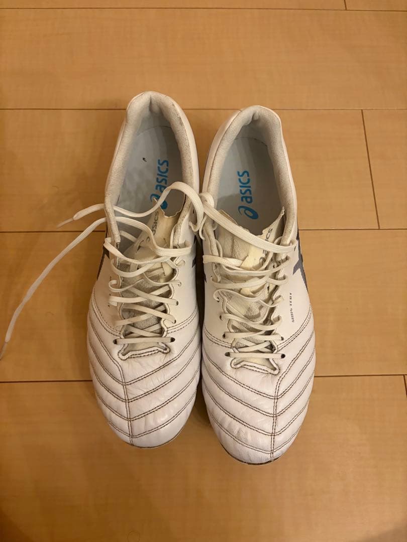 ASICS PRO ホワイトサッカーシューズ取り替え