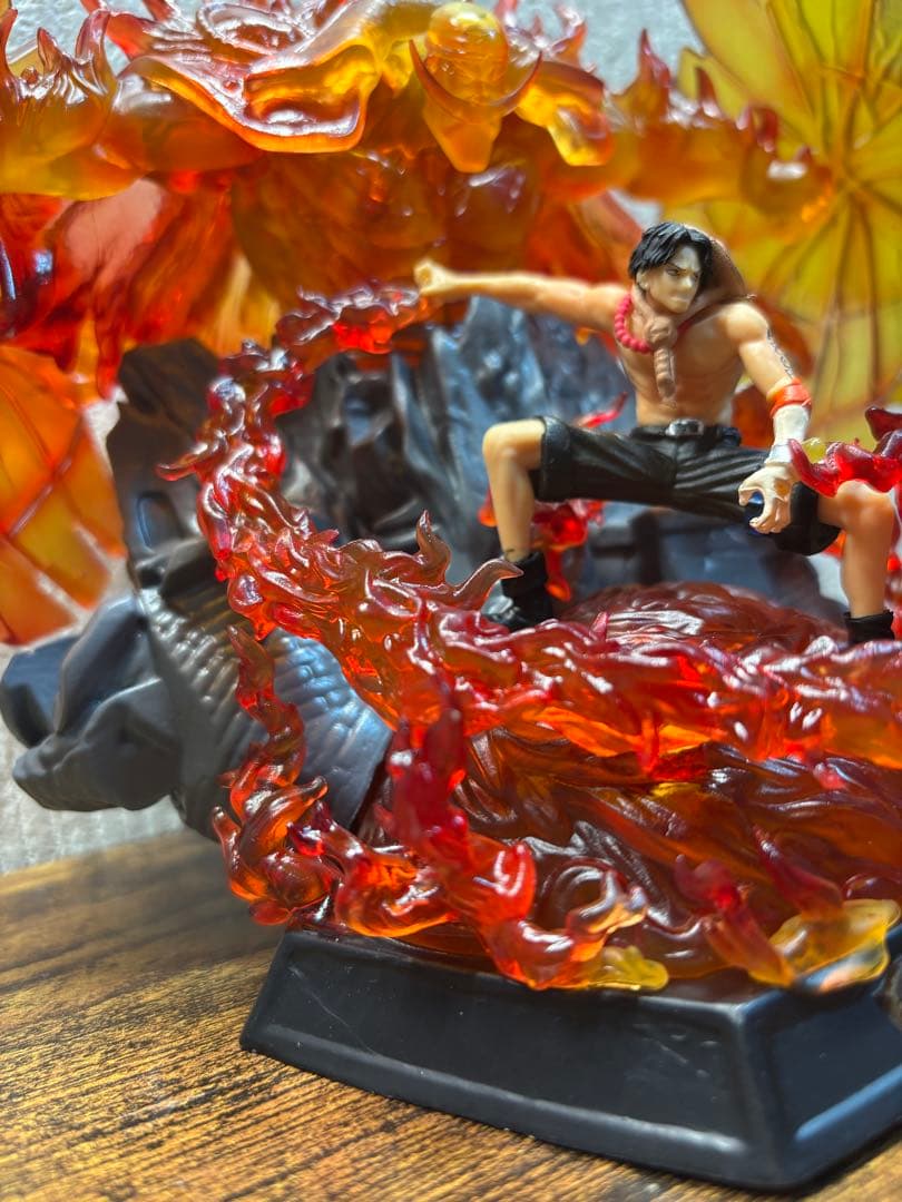 ワンピース　エース　白ひげ　フィギュア　ガレージキット　19cm
