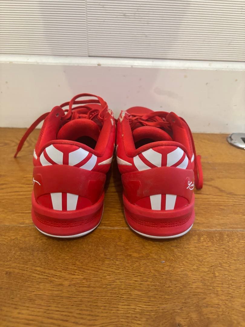 Nike Kobe バスケットボールシューズ レッド