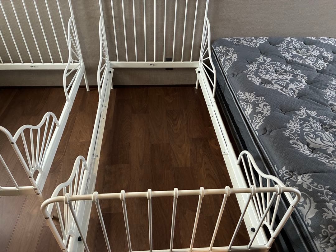 IKEA イケア伸縮式ベッド　minnen