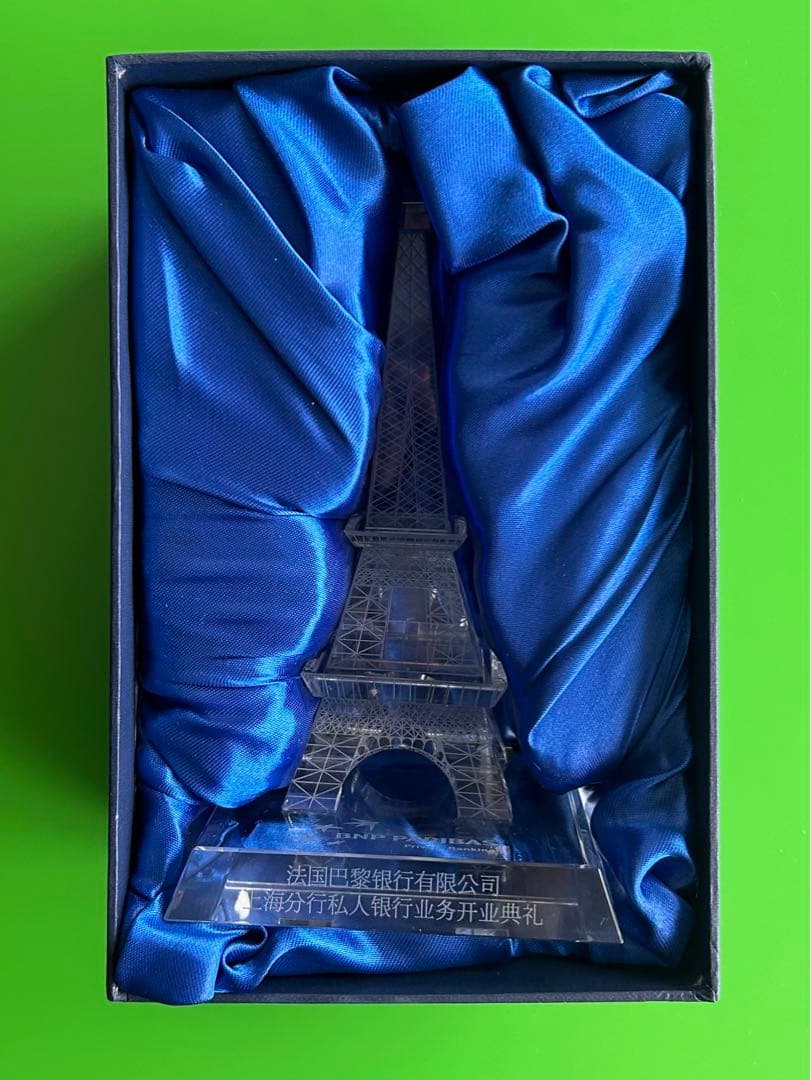 #インテリア　ガラス 置物　オブジェ　エッフェル塔　 小物パリバ銀行　ノベルティ
