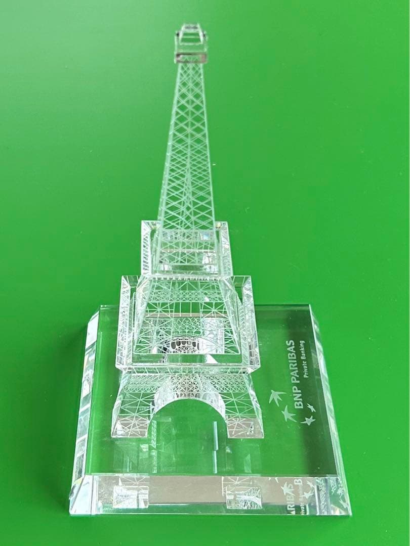 #インテリア　ガラス 置物　オブジェ　エッフェル塔　 小物パリバ銀行　ノベルティ