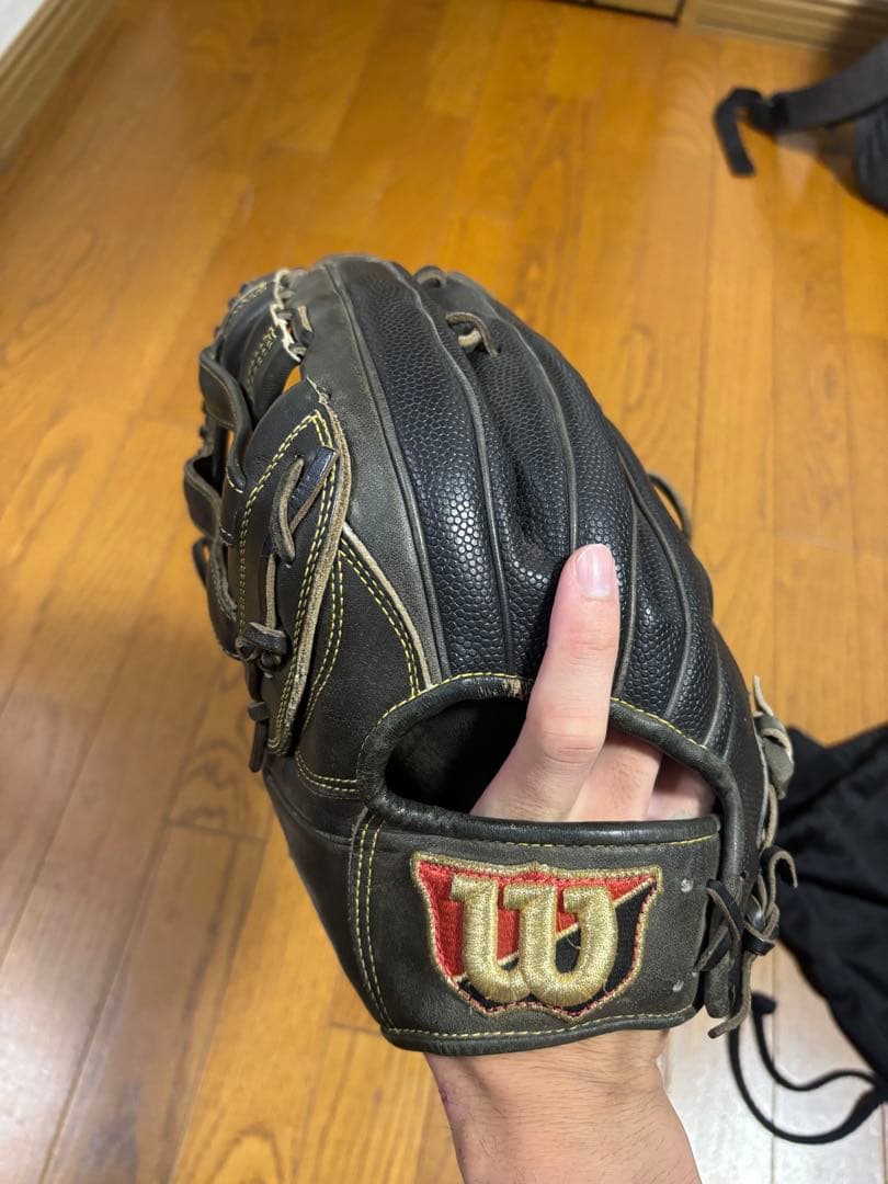 Wilson 黒 硬式・左利き用