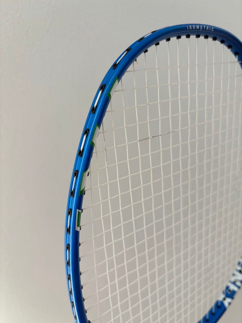 【美品】バドミントン トレーニングラケットTR1 ISO-TR1-002
