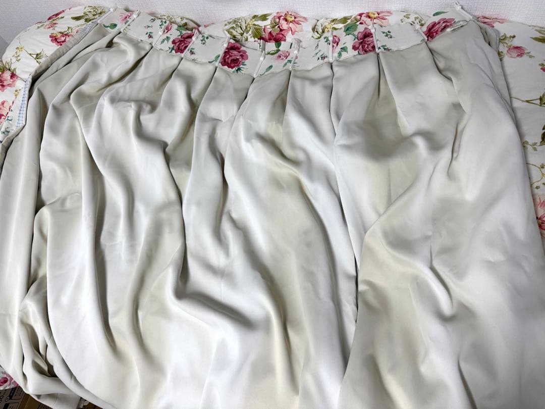 LAURA ASHLEY  カーテン 裏地付 ローズ×チェック柄２枚１組
