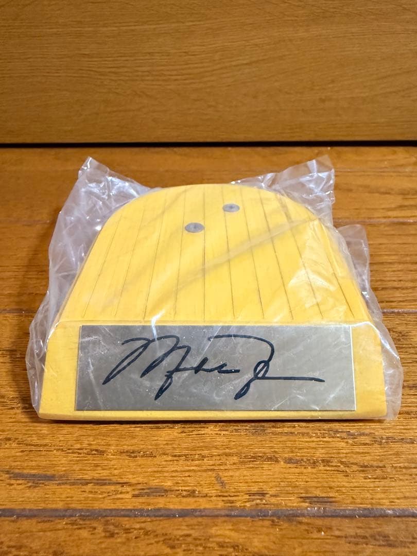 値下げ【限定2500体】Michael Jordan フィギュア