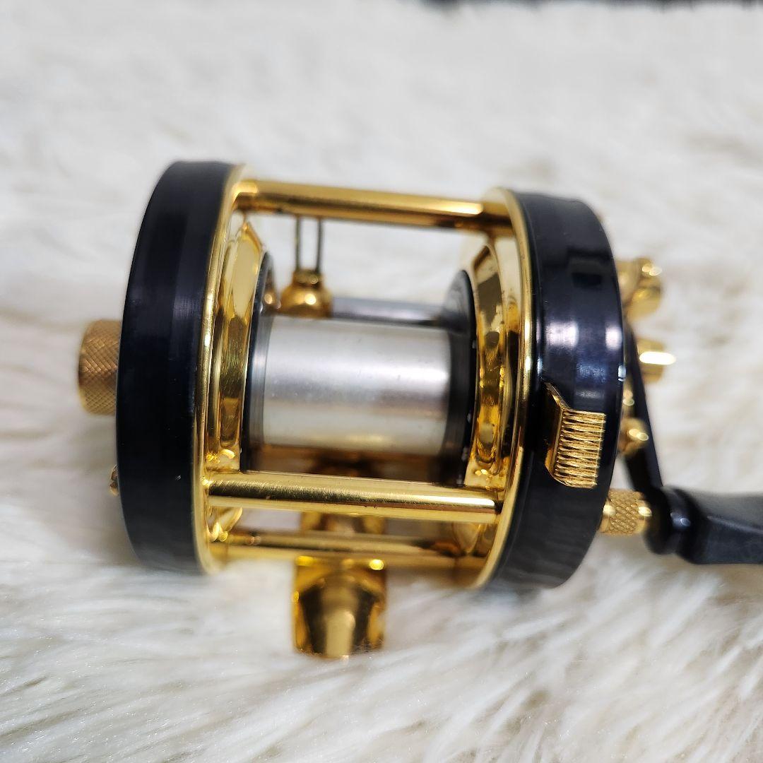 【美品】ABU Ambassadeur 5000C De Luxe 木箱 革袋付