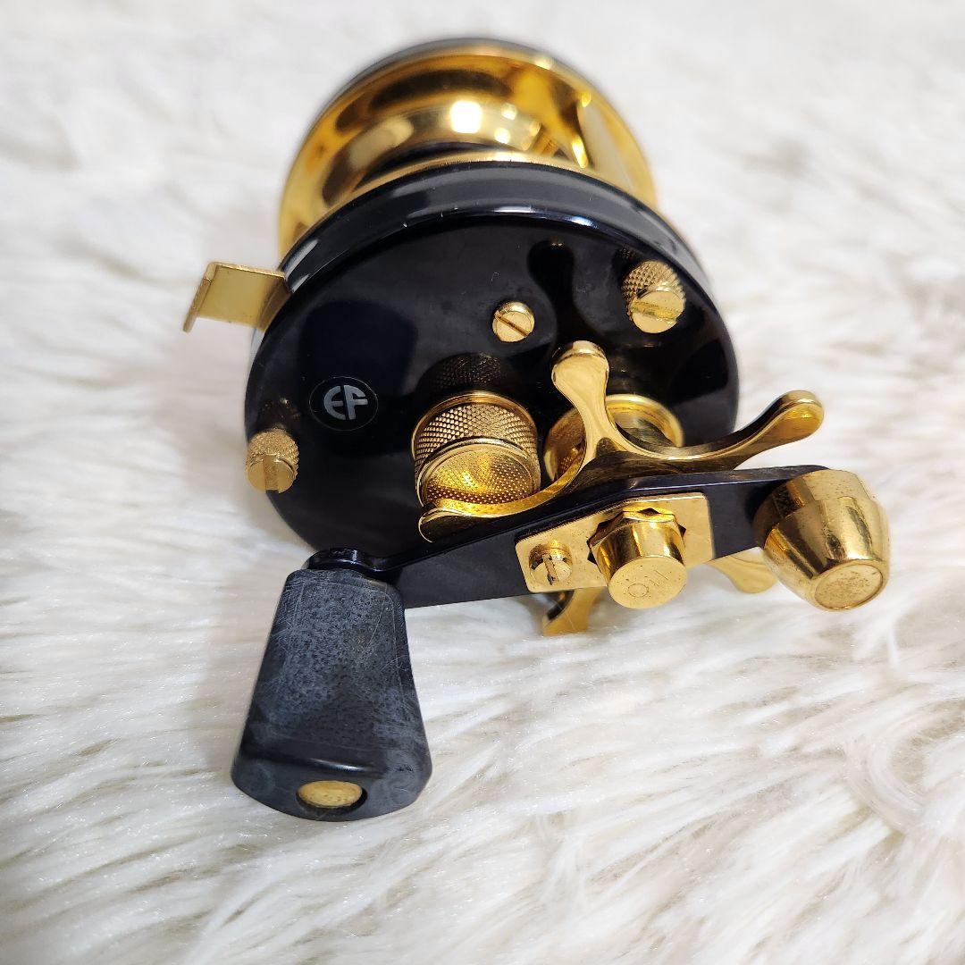 【美品】ABU Ambassadeur 5000C De Luxe 木箱 革袋付