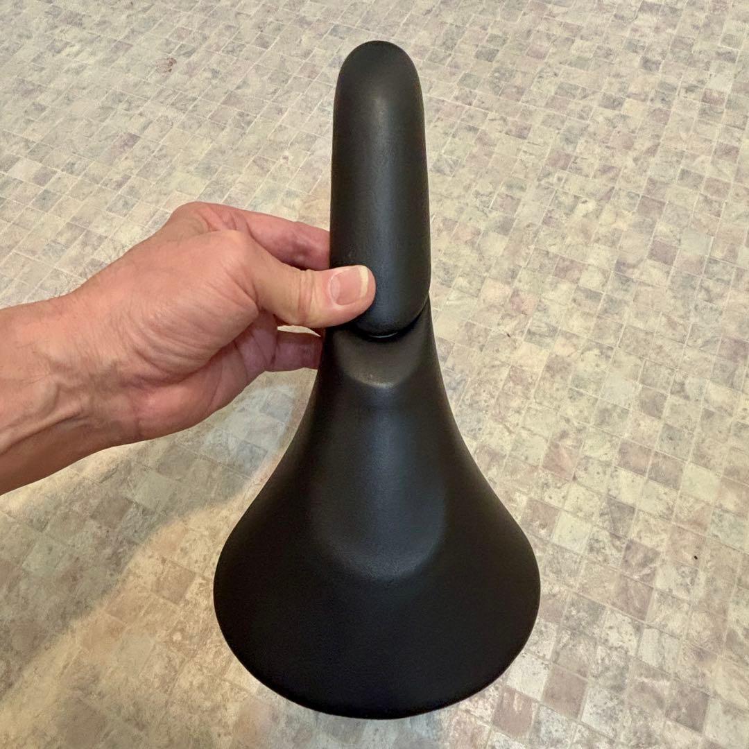 激レア!! ヴェッタ デュアル（VETTA Dual）可動式サドル 未使用品