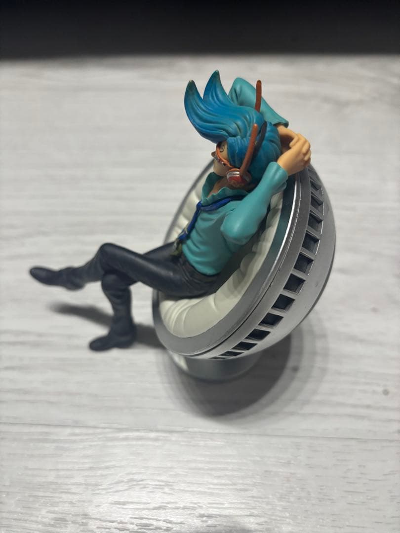 ワンピース ヴィンスモークファミリー DXF ニジ フィギュア