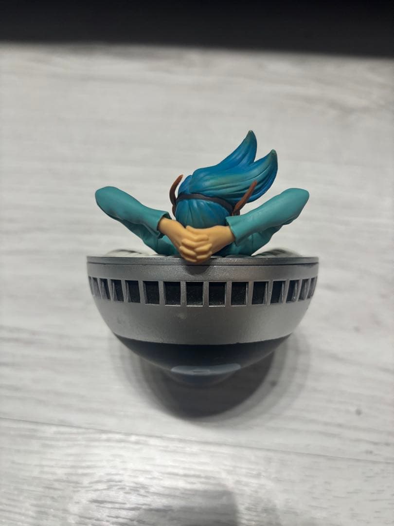 ワンピース ヴィンスモークファミリー DXF ニジ フィギュア