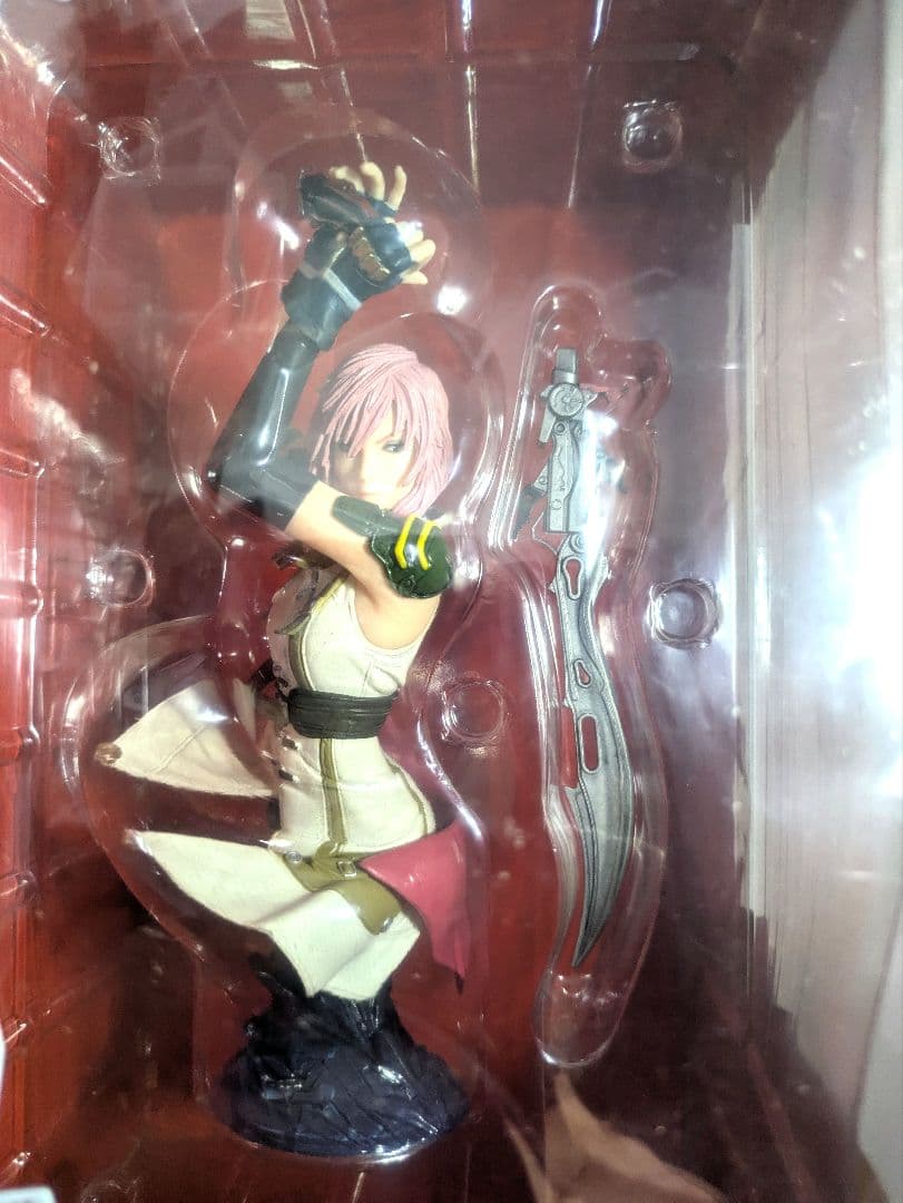 ファイナルファンタジーX3ライトニングフィギュア
