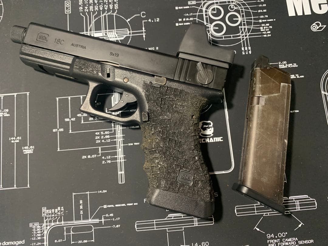 r*o様 東京マルイ Glock 18C ガスブロガン 9x19 光学サイト搭載