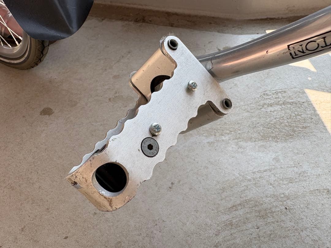 英国製 ブロンプトン M3R ハブダイナモ