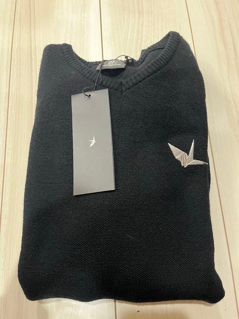 ウノピュウノウグァーレトレ セーター