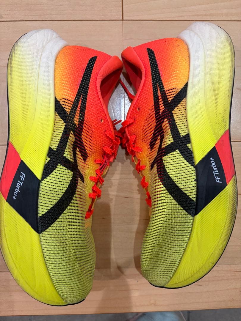 チネリ ASICS メタスピードエッジパリ　26.0cm