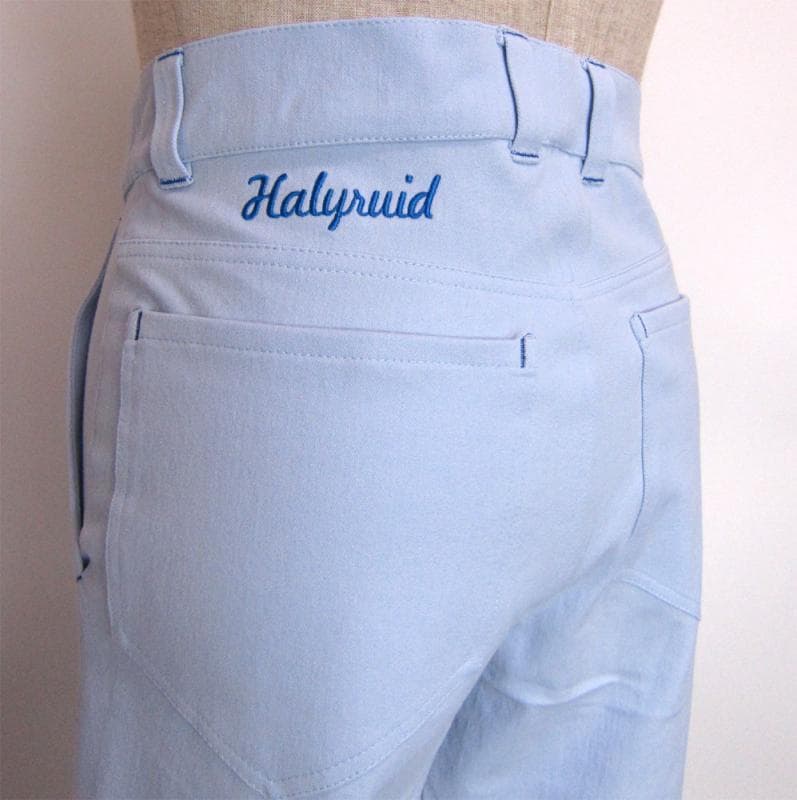 【新古品】ゴルフパンツ　水色ストレッチパンツ　Mサイズ　タグ付き