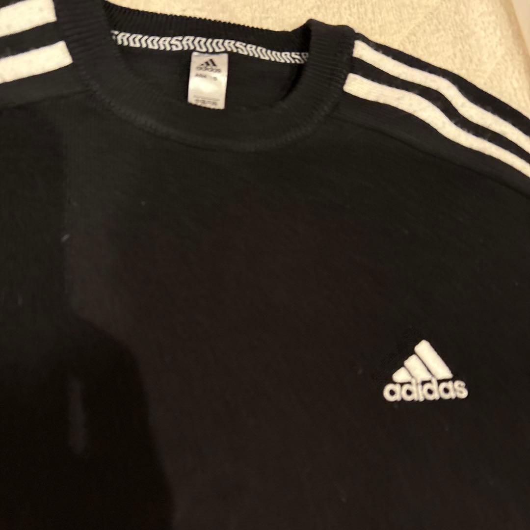 adidas 黒 ストライプ セーター