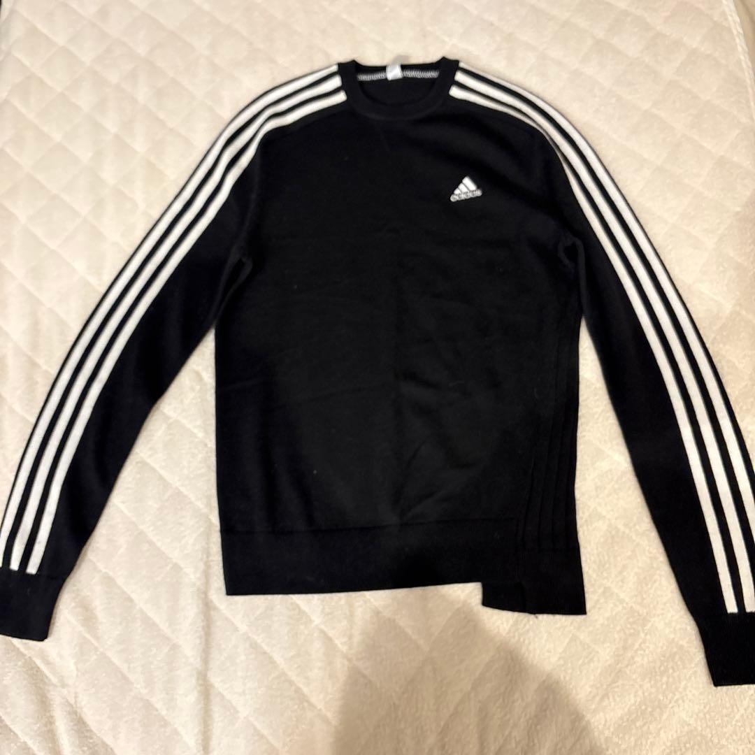 adidas 黒 ストライプ セーター
