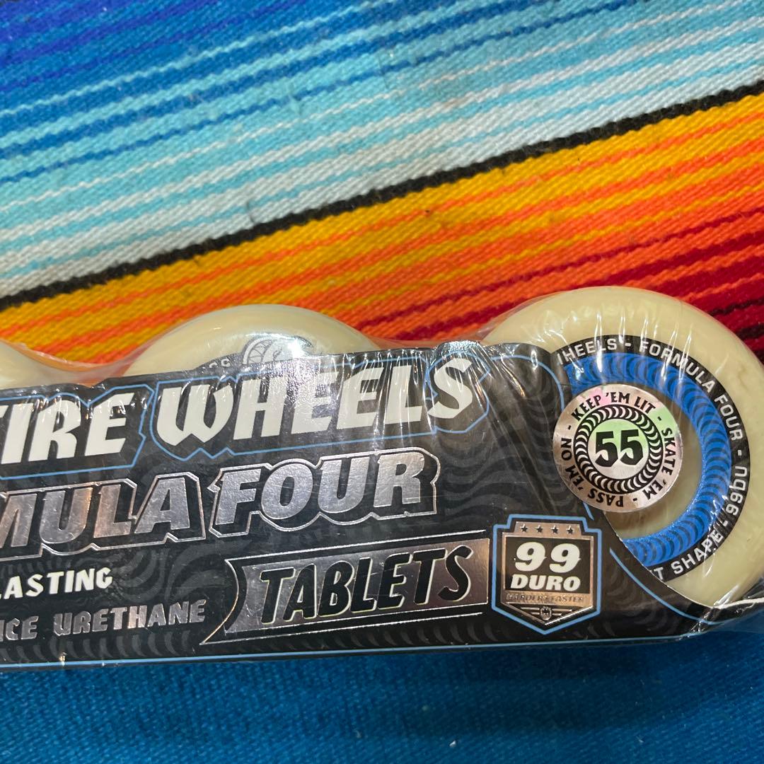 スケートボード SPITFIRE FORMULA FOUR 99 DURO 55mm