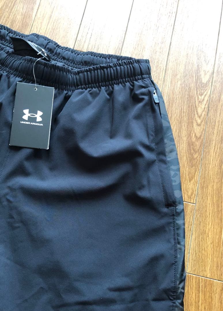 Under Armour ジッパー付きトレーニングパンツ Mサイズ ブラック