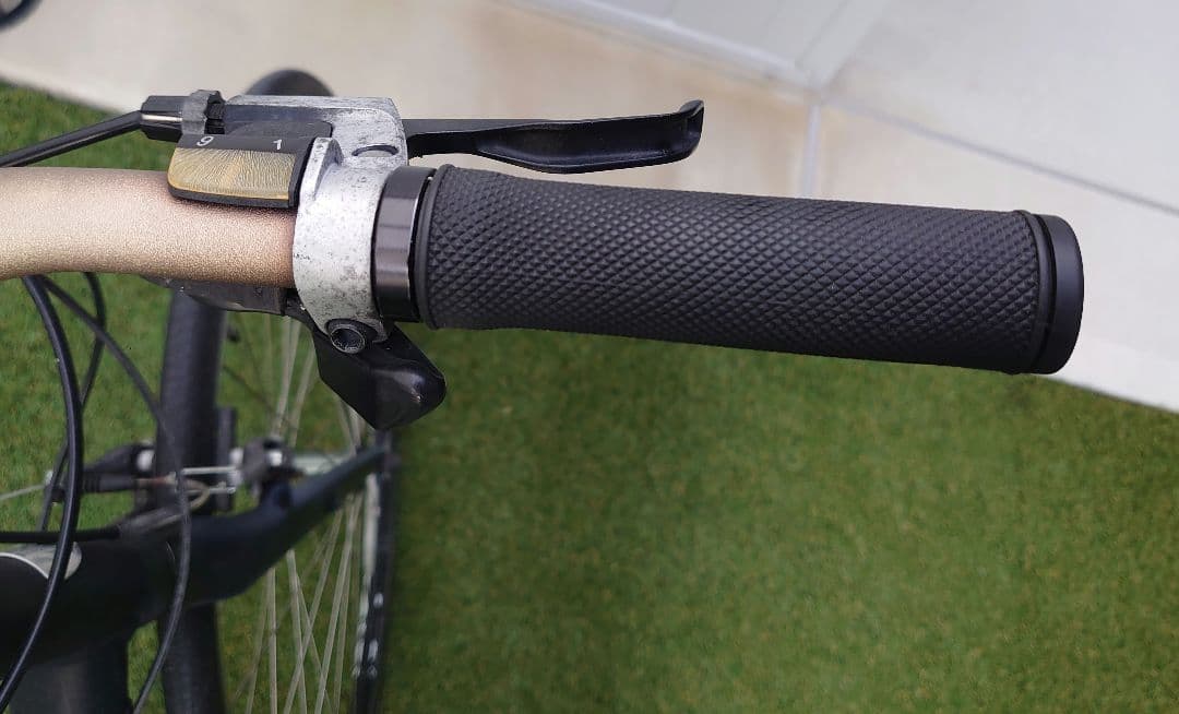 TREK 7.4FX クロスバイク 引取可