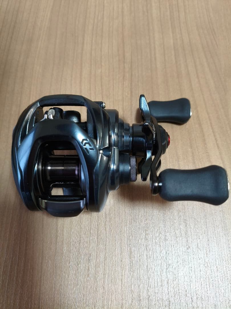 DAIWA 20 TATULA SV TW 103SH (右ハンドル)