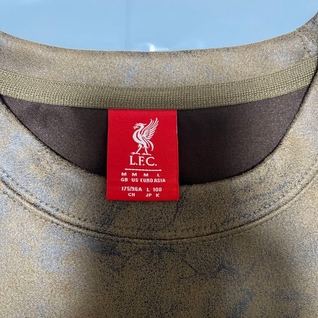 リヴァプールFC　FAKE LEATHER EMBOSS PRINT Tシャツ