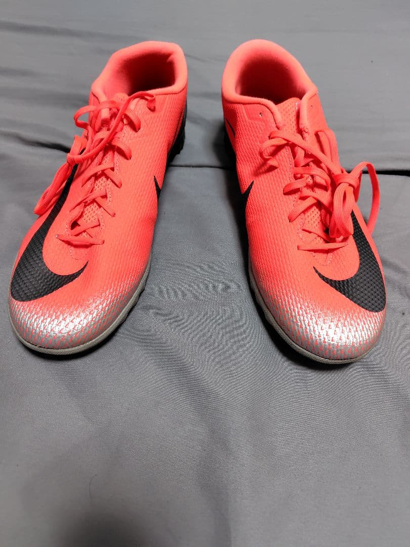 サイズ27.5㌢　Nike Vapor 6 トレーニングシューズ ピンク