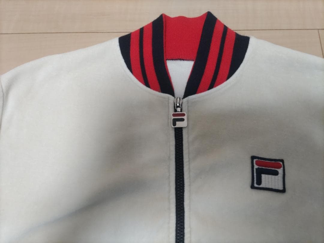 【FILA　フィラ】ビンテージ古着　ベロアジャージ　M　ホワイト