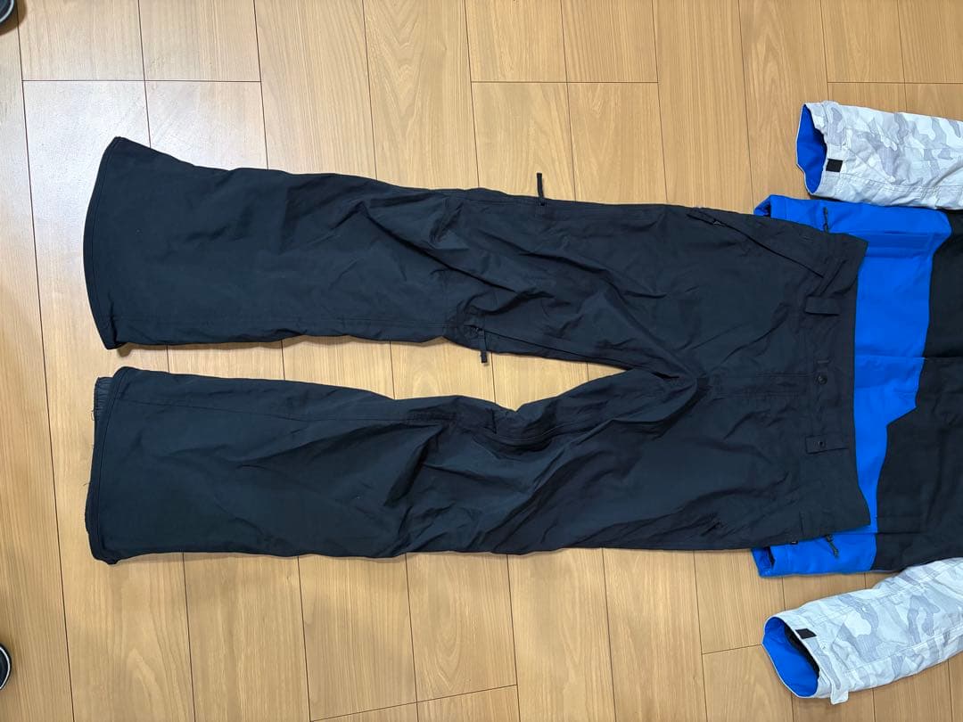 スノボ　ウェア　686
