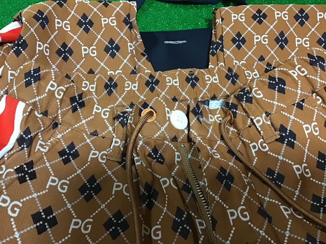 パーリーゲイツ裾絞りパンツスエット感覚でオールシーズン