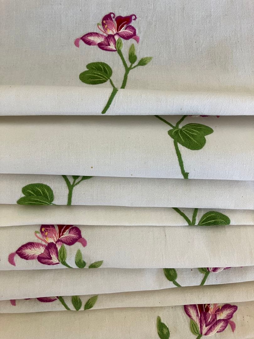 刺繍テーブルクロス175x37cm