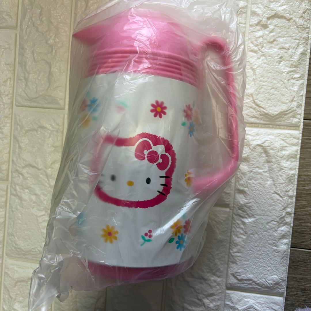 ハローキティ　ピイポット　魔法瓶　新品未使用