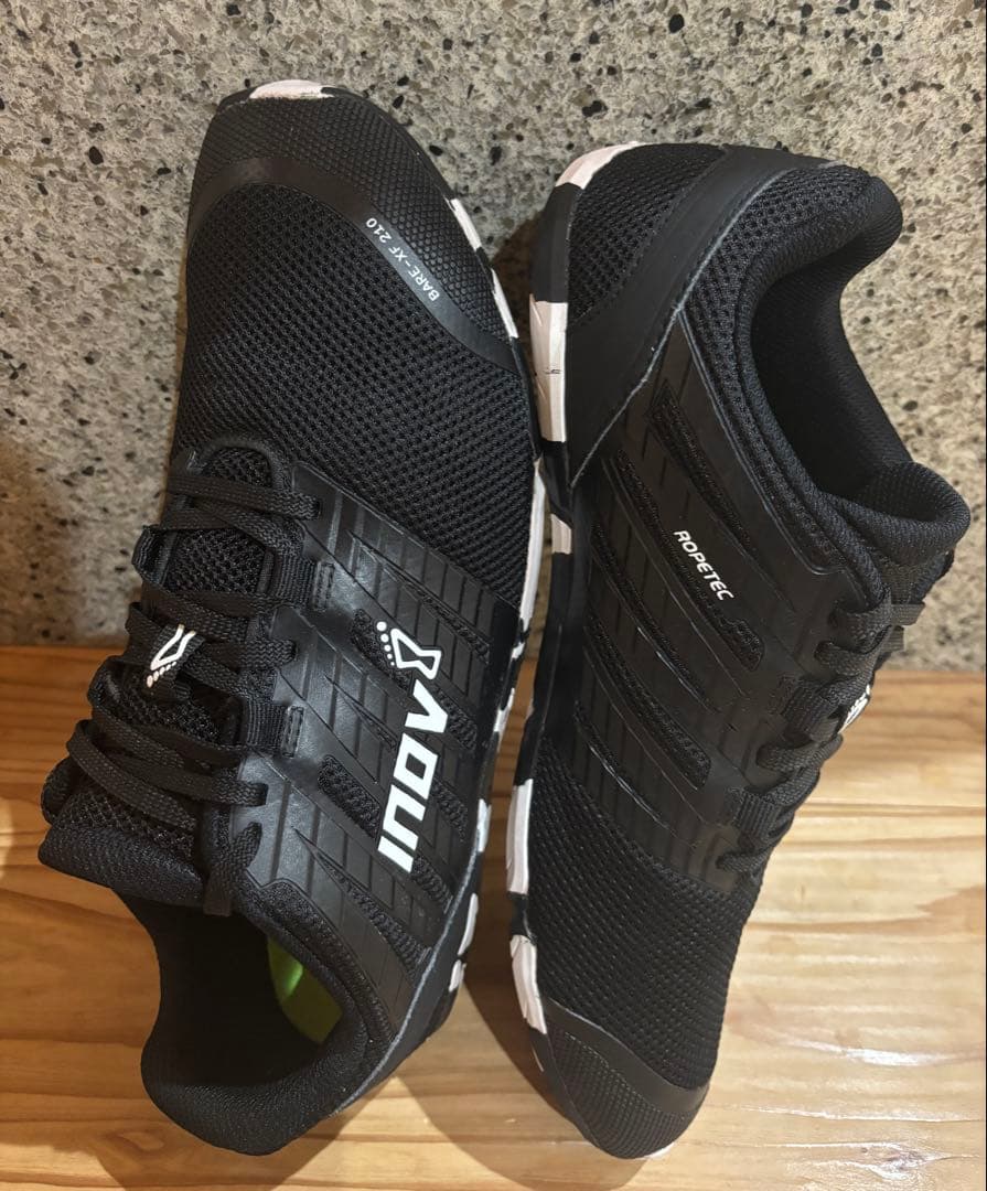 inov-8 bare-xf inov8 イノヴェイト　トレーニングシューズ
