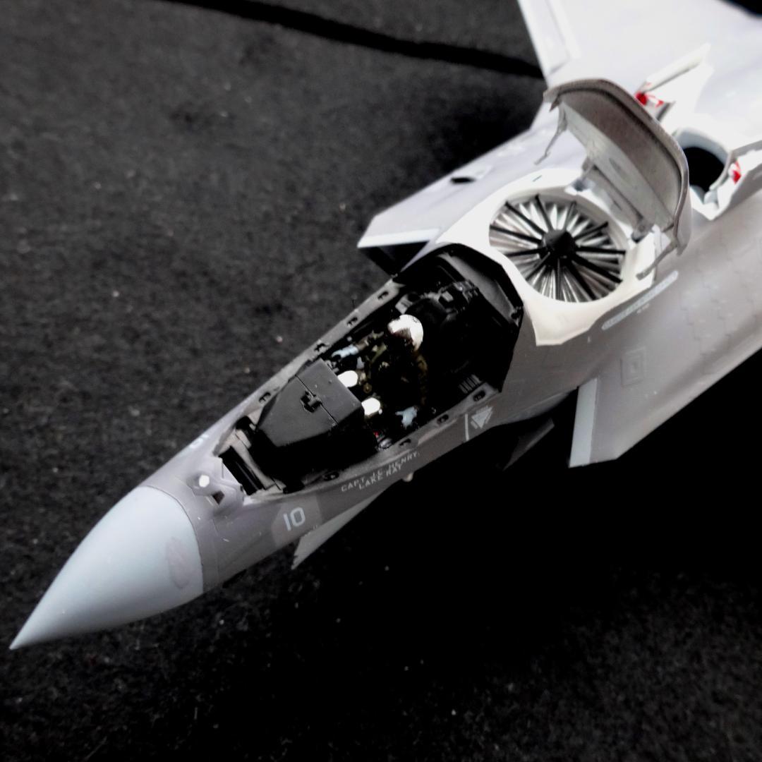 1/72 F-35B VMFA-121 \"Green Knights\" 完成品