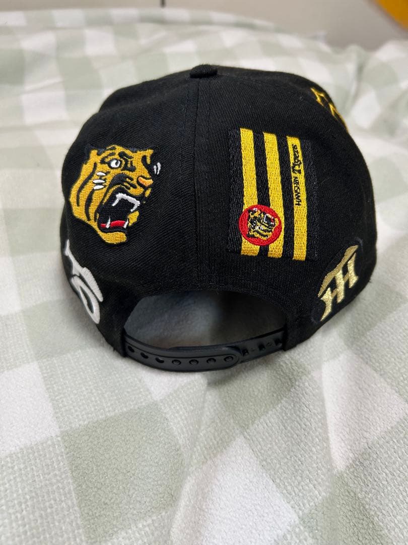 虎*7様 NEW ERA 9fifty 阪神タイガース 歴代エンブレムCAP