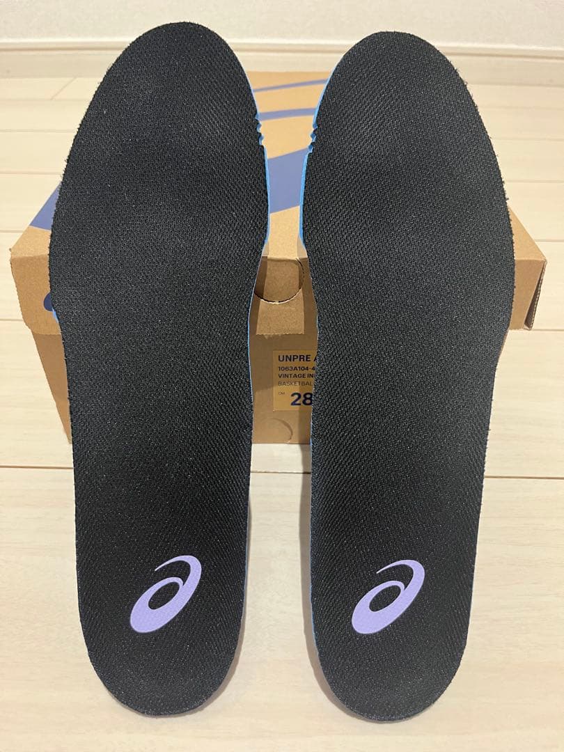 つぶあん_使用1回のみ_箱あり_アシックス アンプレアルス3