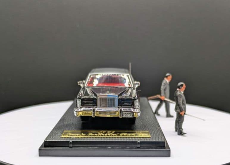 1/64 (1979年型)リンカーン•コンチネンタル＆フィギュア