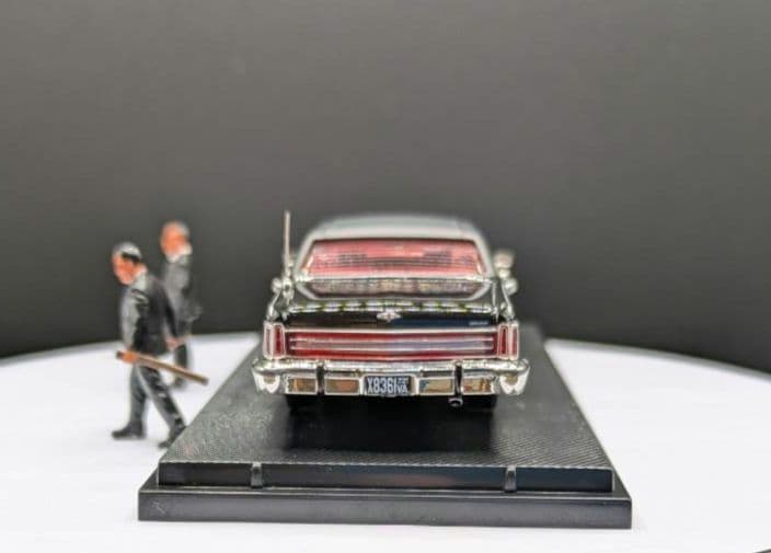 1/64 (1979年型)リンカーン•コンチネンタル＆フィギュア