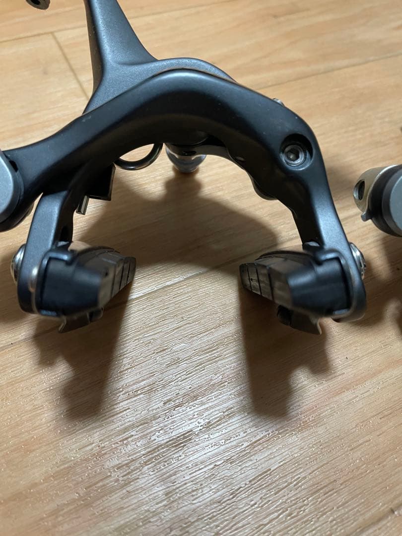 SHIMANO ULTEGRA BR-6700 リムブレーキキャリパー前後セット