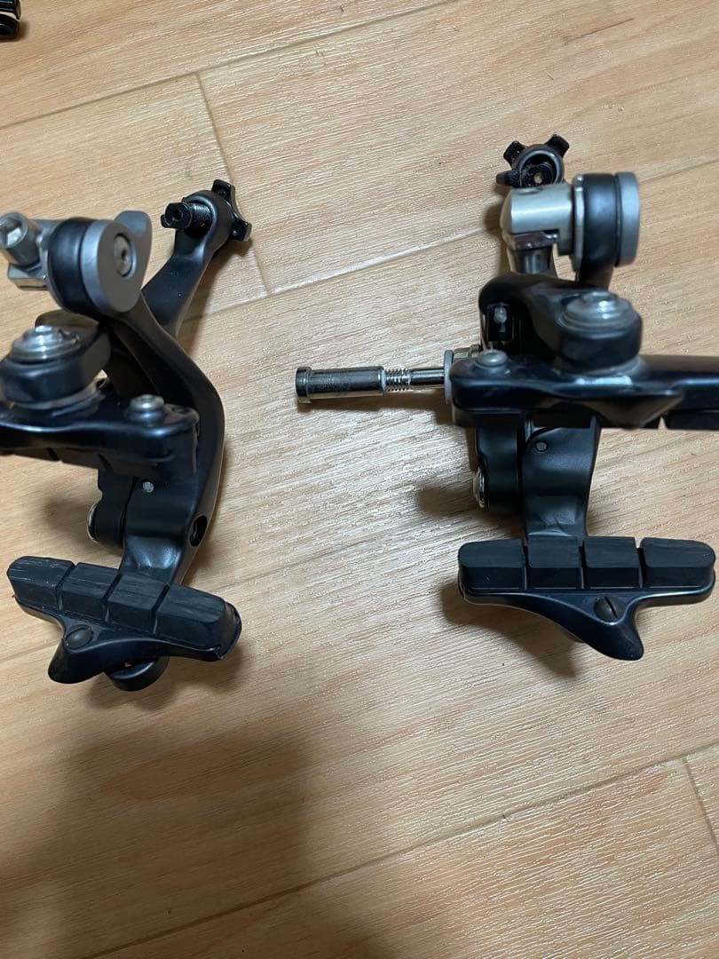 SHIMANO ULTEGRA BR-6700 リムブレーキキャリパー前後セット