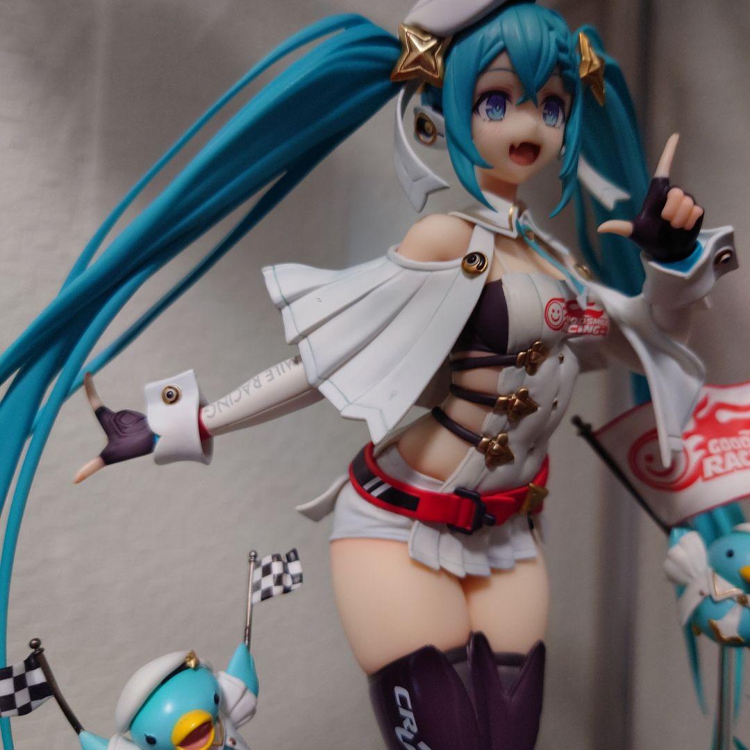 [美品] レーシングミク 2023Ver. 1/7スケール フィギュア