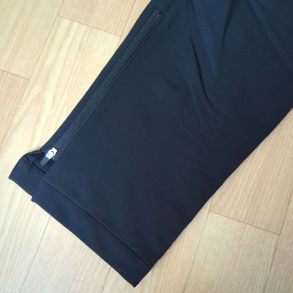 期間限定価格　新品　YONEX　メンズ　O　ウォームアップパンツ　黒　ストレッチ
