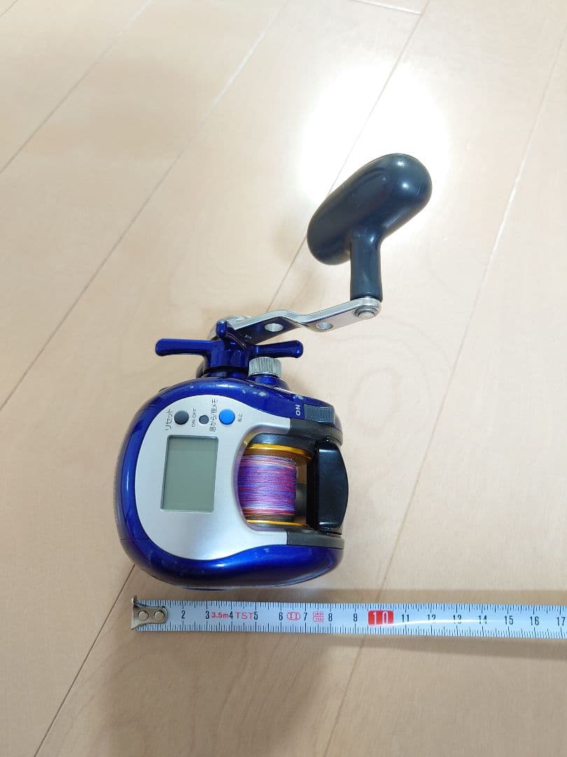 DAIWA デジタル表示 フィッシングリール 250F