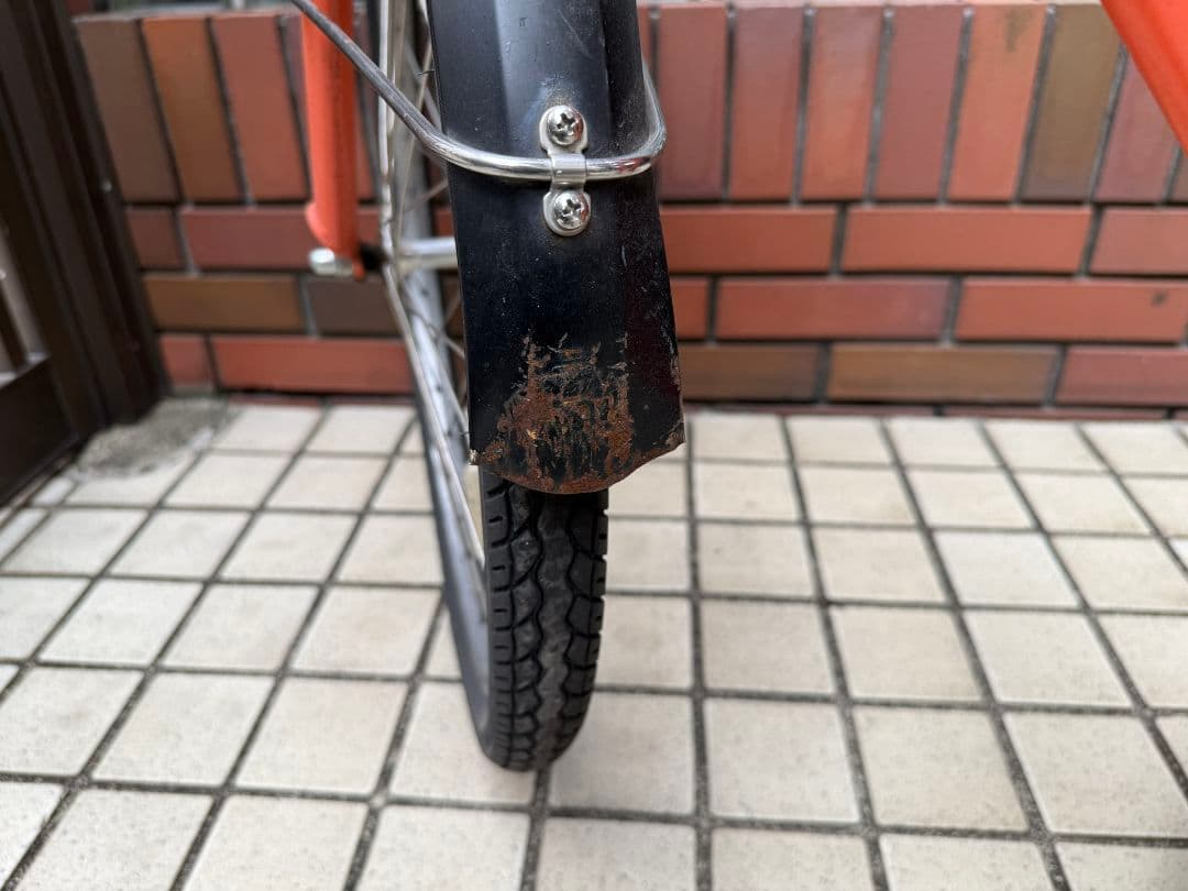 オレンジ 子供用自転車 前面バスケット付き