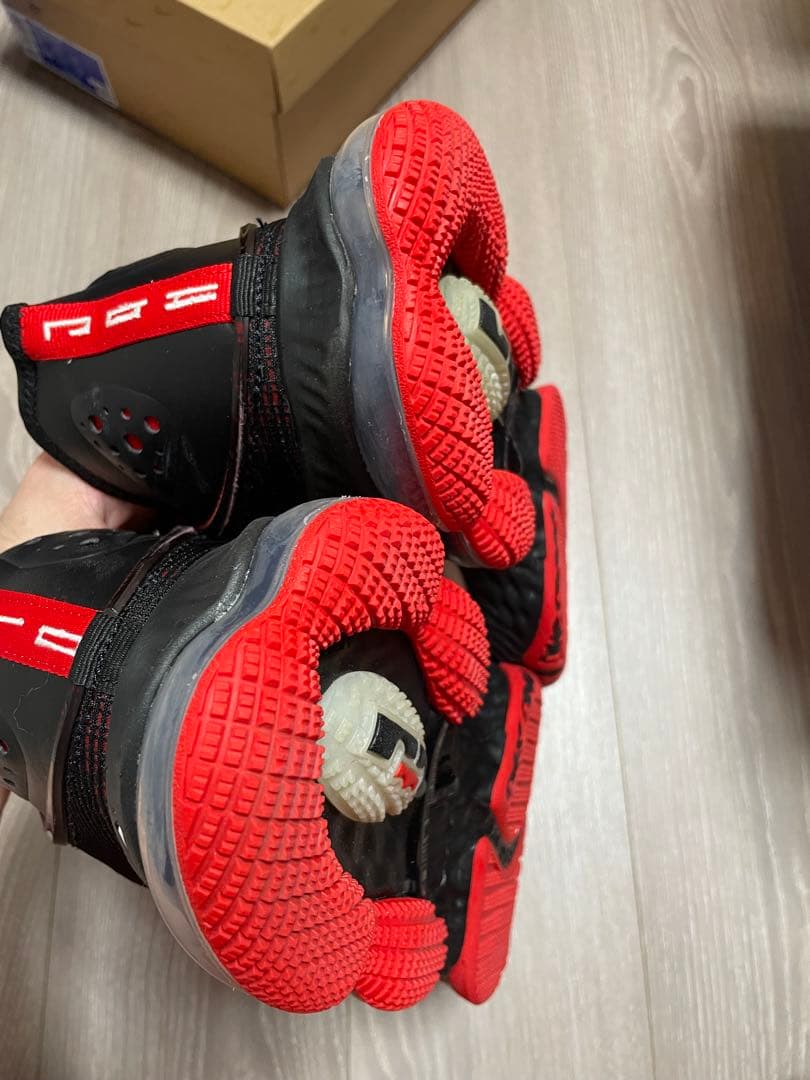 シューズ(男性用) Nike Lebron 19 Low 29.5cm