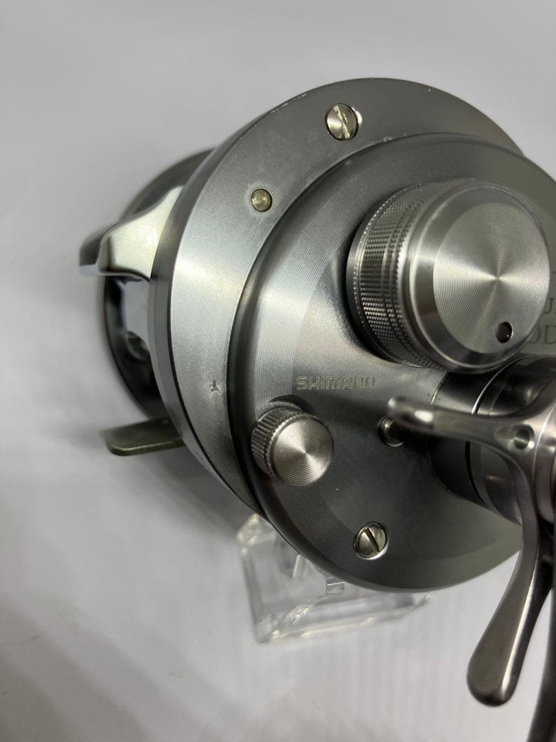 SHIMANO 09 カルカッタコンクエスト 200DC 02281 動作良好